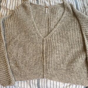 Free People oversized V-Neck Sweater in Gray